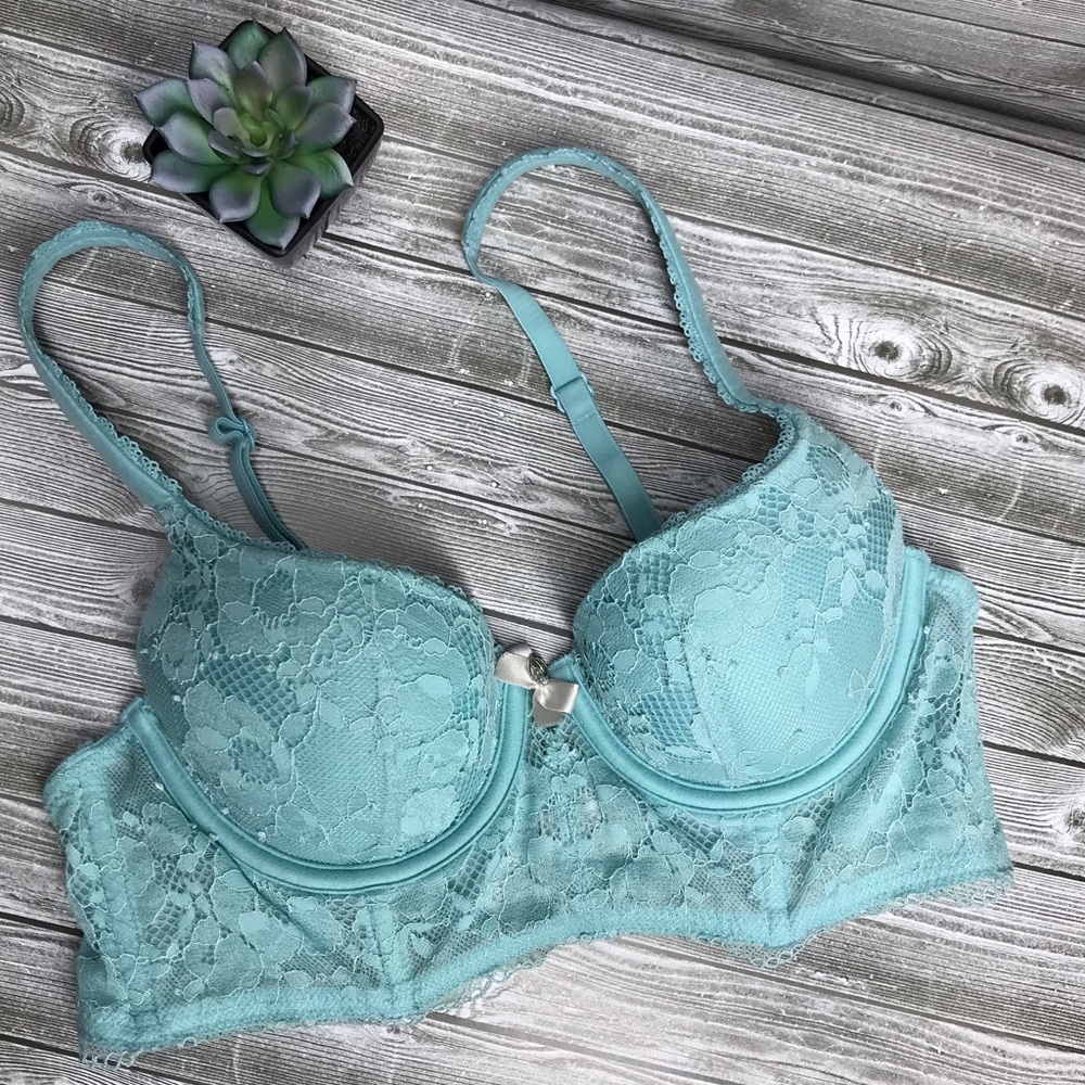 Victoria’s Secret body by Victoria blue demi 32B